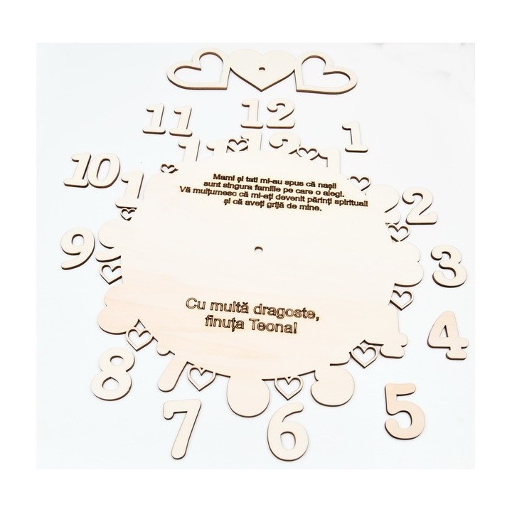 L824-Ceas personalizabil "Nasii sunt singura familie pe care o alegi" cu cifre atasate si loc pentru poze 35x37cm - 1 buc
