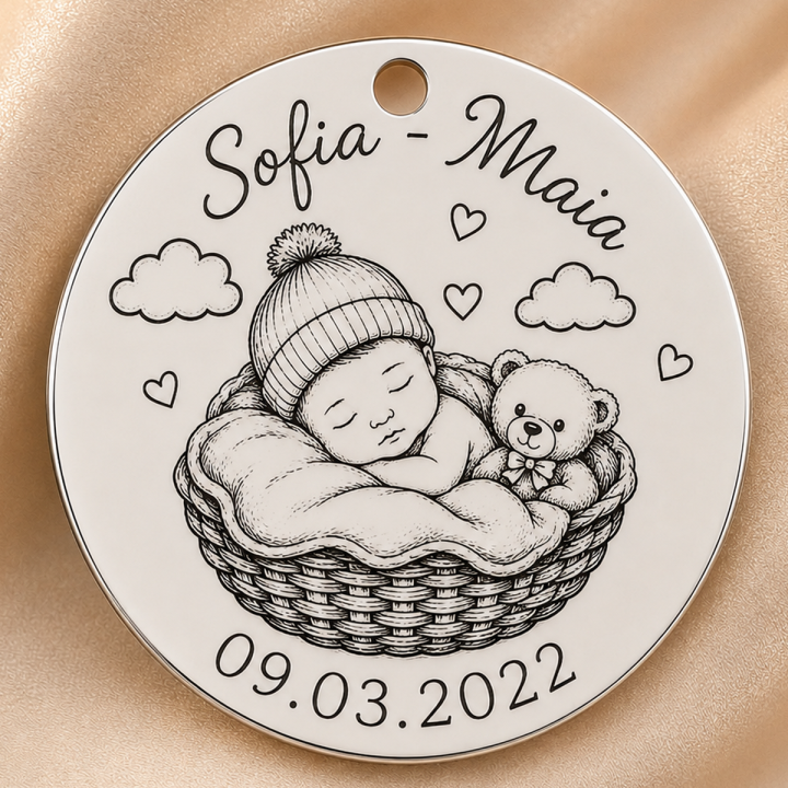 S209 - Pandant banut din argint pentru botez de 22mm personalizabil model bebe in cosulet