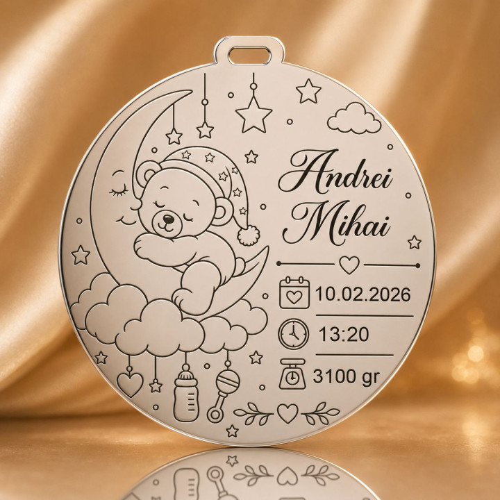 Banut de mot din argint 925 personalizat cu ursulet dormind pe luna - Nume si date nastere 22 mm S0275